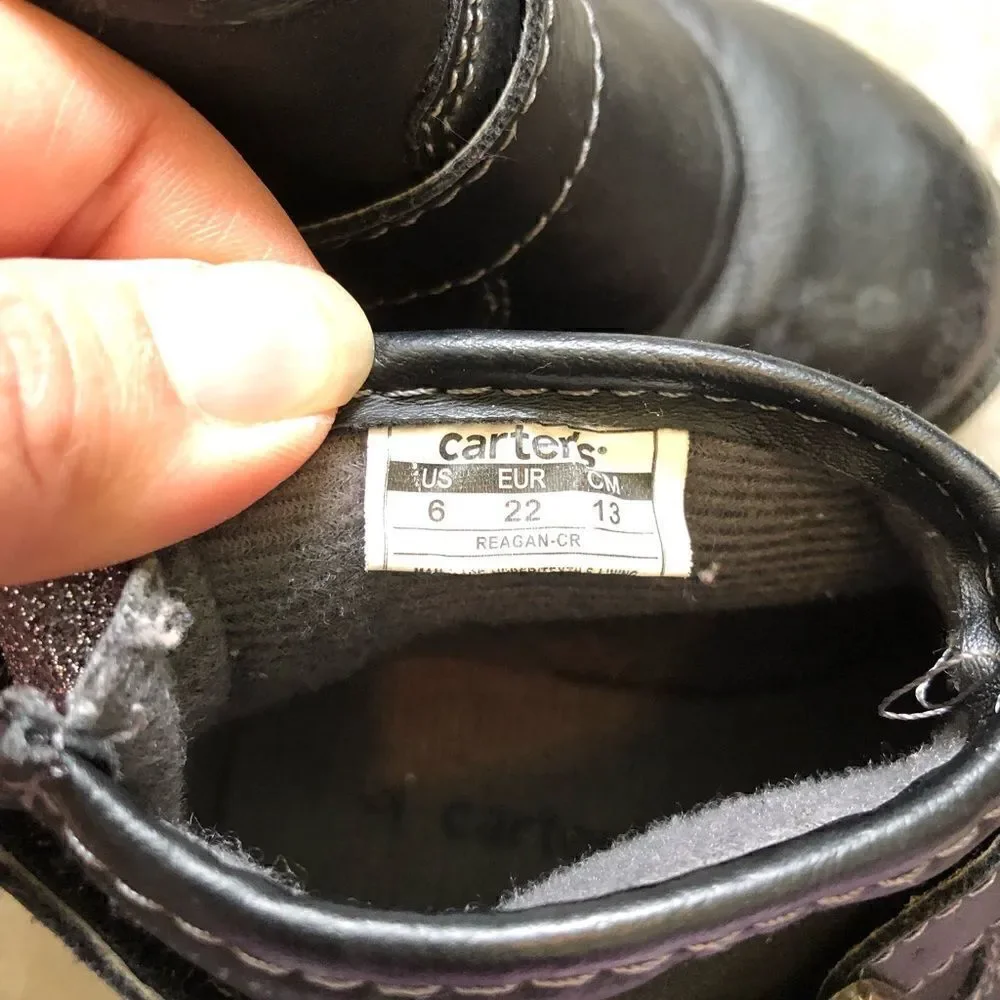 Carter’s black ankle boots size 6 good condition